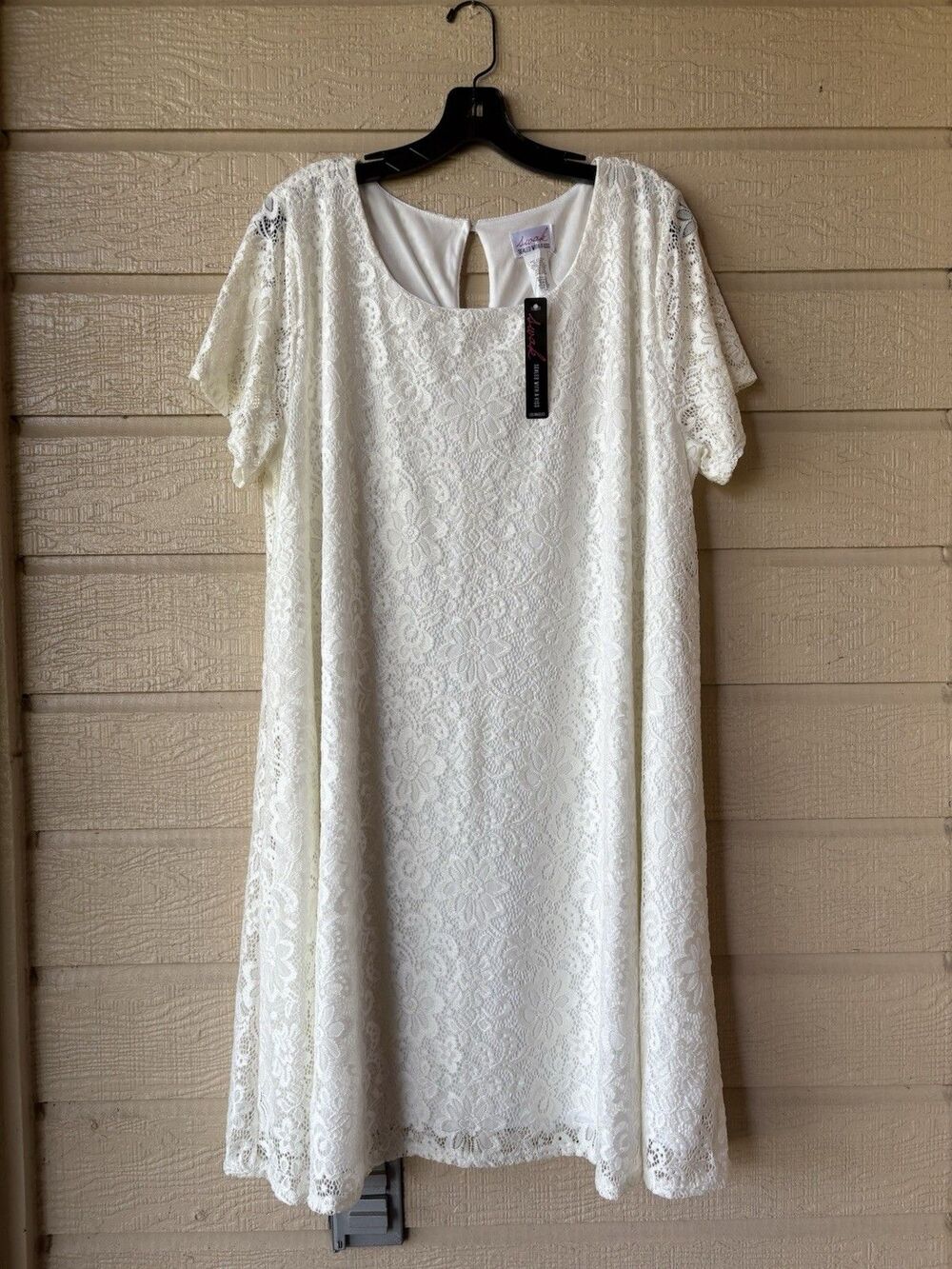 SWAK Designs Sealed With A Kiss women Off White Lace Scoop Neck Dress size 1X